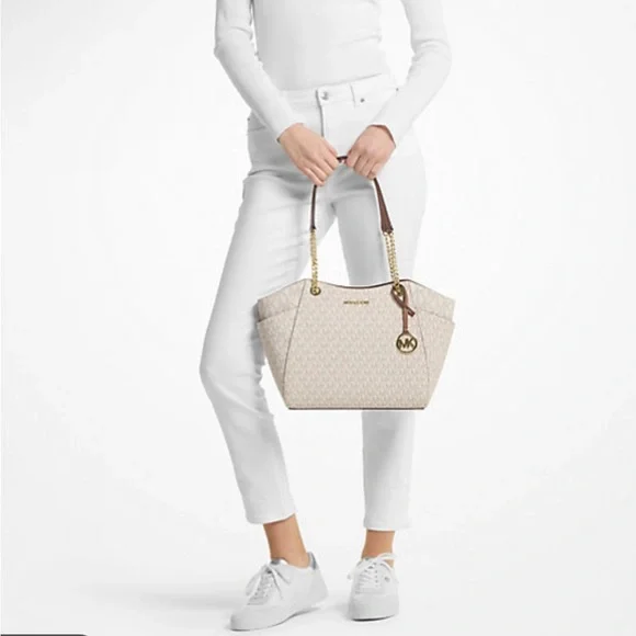 MK large jet set logo tote EUC - Picture 2 of 10